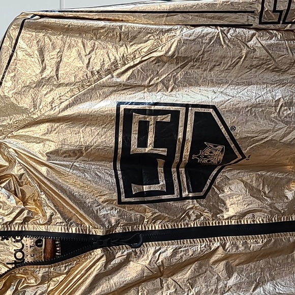 LA Kings NHL Gold Foil Windbreaker Jacket Large Touch Active Alyssa Milano - Picture 2 of 7